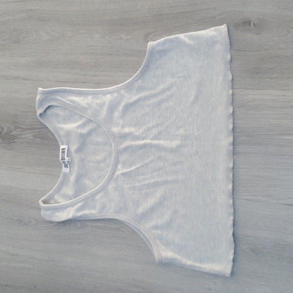 Joah Brown scalloped crop tank size s/m in pearl grey gently used. - Picture 5 of 7